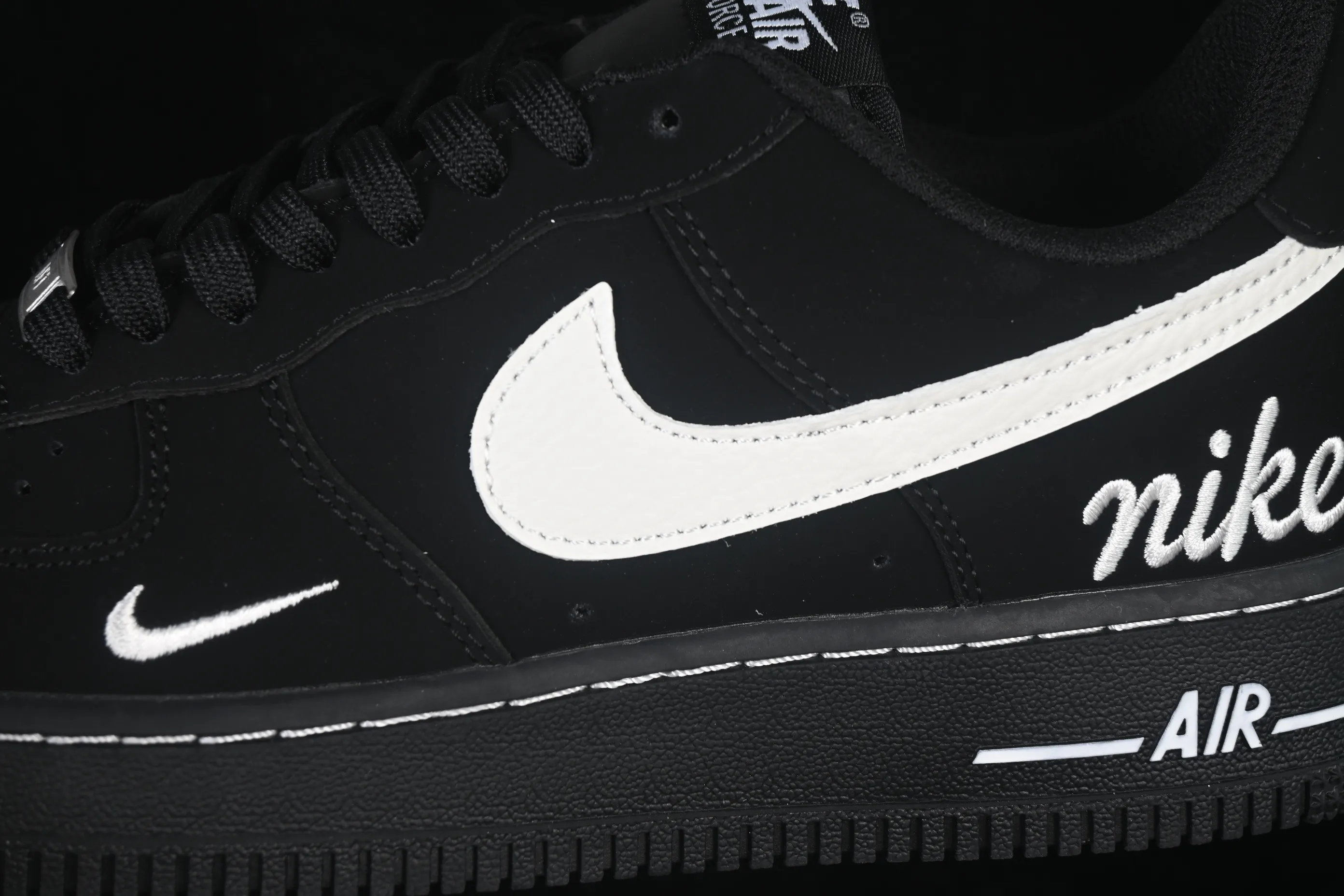 All Categories Nk Air Force 1 Air Force Series Nk Air Force 1 Low Air Force Low Nike Air Force 1'07 Low Black Suede Warrior Air Force One Low Casual Shoes NH0601-547